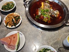 -忘情水鱼头·鲜鱼火锅(滨江中路店)