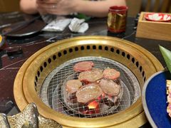 -山川小町·极番烧肉(新地假日广场店)