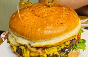 8-Inch Big Burger