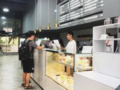 -ADO KAFE(大学城店)