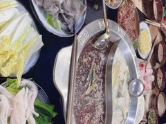 -重庆故事姊妹老火锅(财经学院店)