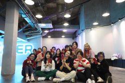 -CASTER跳舞俱乐部