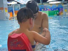 -艾悠宝亲子游泳俱乐部