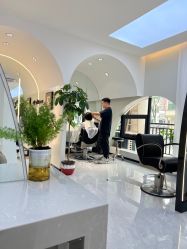 -吉艺心专业美发造型