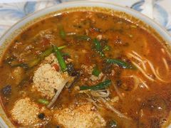 -粉八·云南米线·建水烧烤(常熟路店)