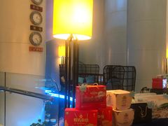 -喜鹊愉家酒店(郑州曼哈顿博览中心地铁站店)