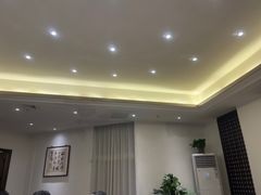 -梅花香里大酒店(郁金香路店)