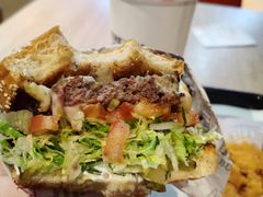 -The Habit Burger Grill 哈比特汉堡(复兴soho店)