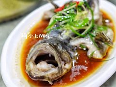 清蒸石斑鱼-四川小胡子海鲜(丁村万人海鲜广场店)