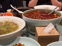 -渝信川菜 · 川味家常菜(财富购物中心店)