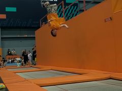 -极限PLAY运动娱乐新世界·团建派对潮玩休闲馆·室内蹦极高空游乐园