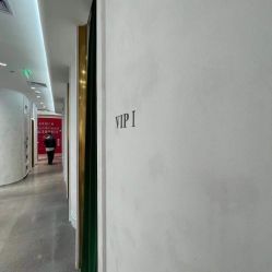 -Kraemer Paris  苏豪路易士·嘉玛发廊