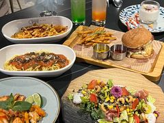 -STARRY CAFE & LOUNGE BAR(高新店)
