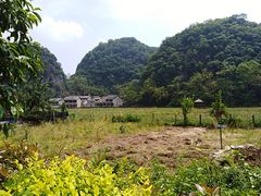 -高荡千年布依古寨旅游景区