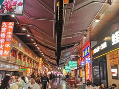 -八一好吃街·高品美食广场