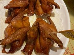 招牌烤乳鸽-石岐佬中山菜馆(张溪店)