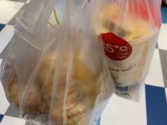 -85度C(生甜甜圈研究工坊·上海平凉店)