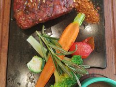 炭烧精选牛小排皇-西语·炭烧牛排(卓越中寰店)