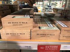 -维也纳国际机场