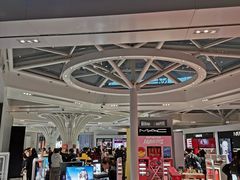 -日上免税店(三径路t3店)