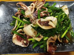 -老东镇啤酒屋海鲜加工·蒸汽海鲜·海鲜烧烤(台东店)