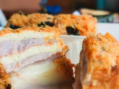 肉松小贝-初杏CrowXiey(九堡金堡街店)