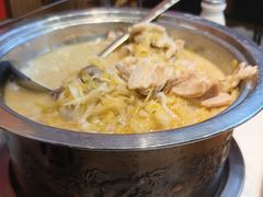 骨头五花肉炖酸菜-李老哈·东北菜(宋园路店)