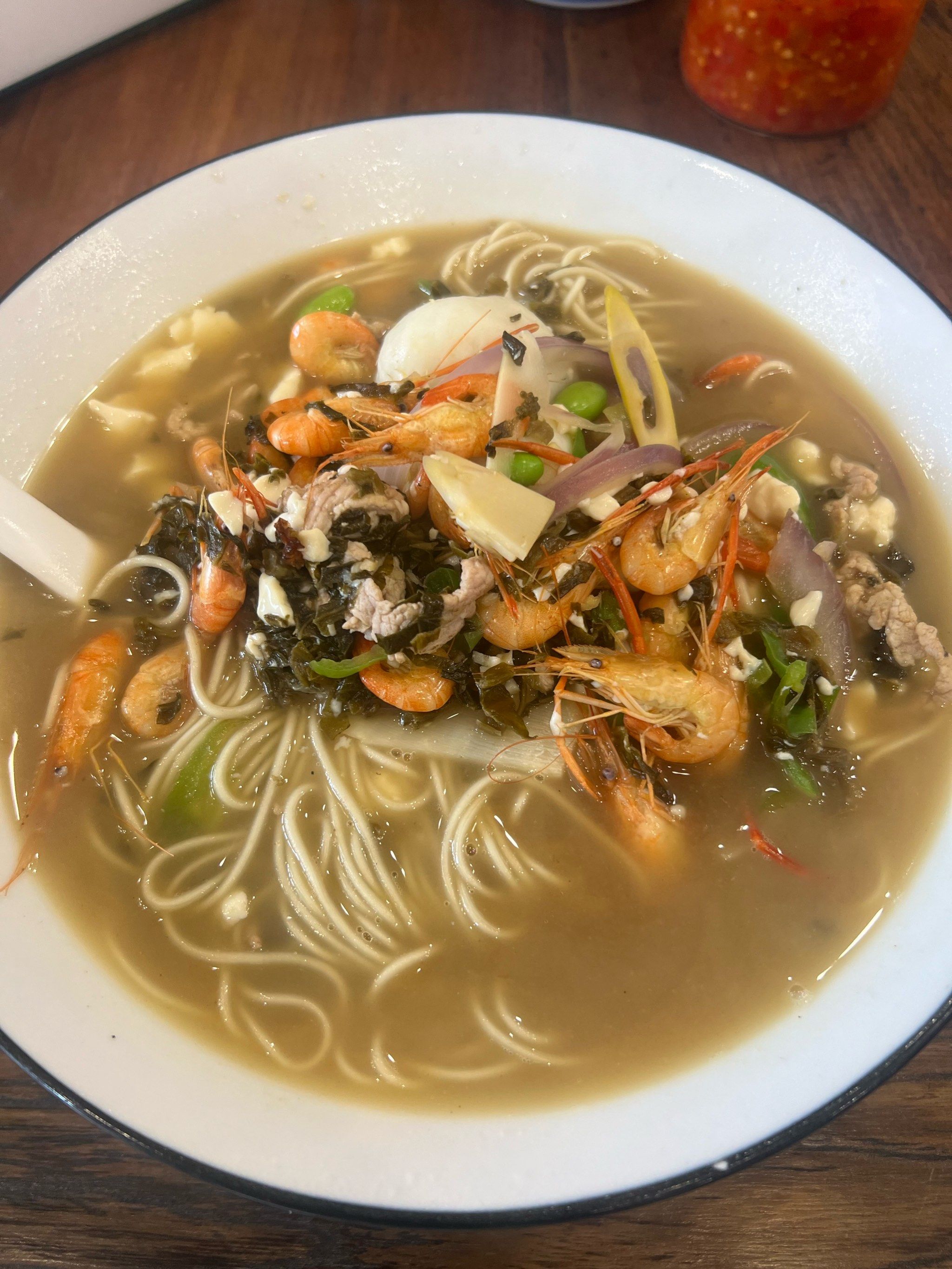 德清三合鲜虾面 汤味鲜浓