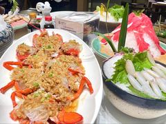 -红鼎豆捞·非遗鲍皇汤火锅(宝丰路店)