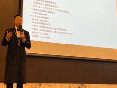 -上海漕河泾万丽酒店