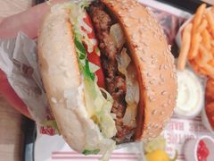 -The Habit Burger Grill 哈比特汉堡(爱琴海店)