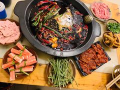 -黄潇洒老火锅(九眼桥宏济巷店)