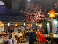 大堂-卢大鲜鱼头捞饭(美利广场店)