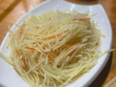 酸辣土豆丝-61号餐吧(兴坪古镇漓江店)