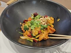 -醉人椒麻辣香锅(王府井喜悦店)