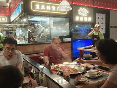 -廖掌柜·重庆鲜货火锅(上海首店)