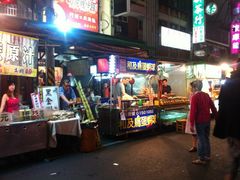 -六合夜市