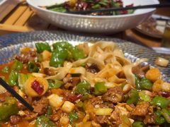 -俭寨大盘鸡·缸子肉·小公鸡·新疆菜(云通店)