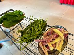 -老石黑山羊毛驴肉火锅(金凯广场店)