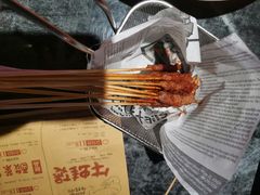解馋小肉串-胖哥俩肉蟹煲(长沙高铁吾悦广场店)