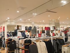 -优衣库(南宁安吉万达广场店)