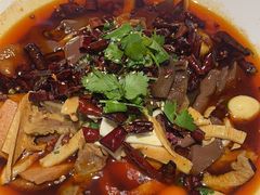 -川流不息·地道川菜·小龙虾(松东路店)