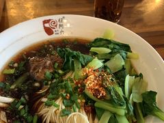 -杨阿六蒸缸羊肉面