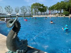 -上海滴水湖皇冠假日酒店