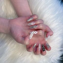 -爱纶美·美甲美睫半永久