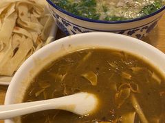 -八百里牛肉汤(盖饭·锅贴·万象城店)