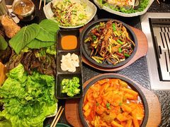 -臻牛烤肉