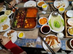 -鸡遇虾煲干锅火锅(小寨金莎店)