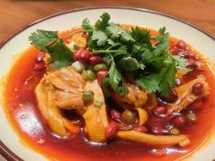 -川流不息·地道川菜·小龙虾(松东路店)