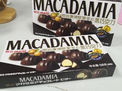 -全家便利店(莲花池东路店)